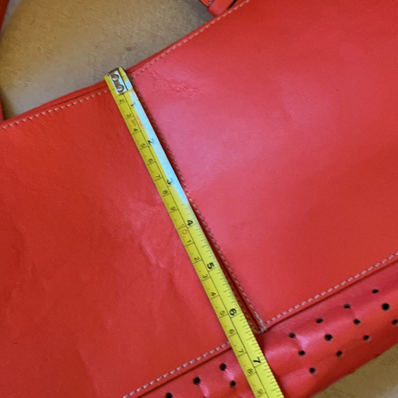 Vittoria Napoli Italian Leather Perforated Tote - Picture 7 of 11